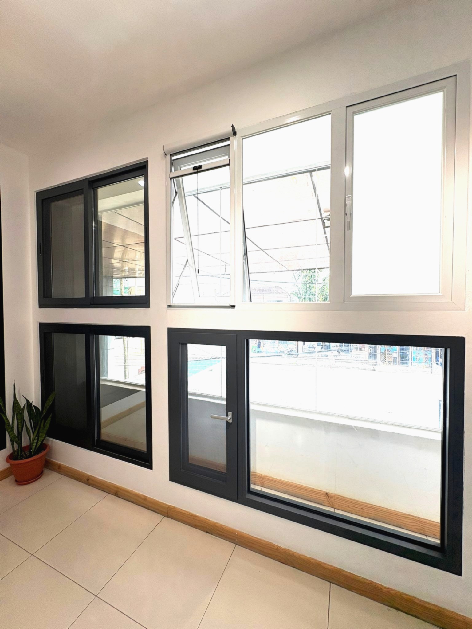 Minimalist Windows: Transparent, Clean, and Luxurious Envelope Design