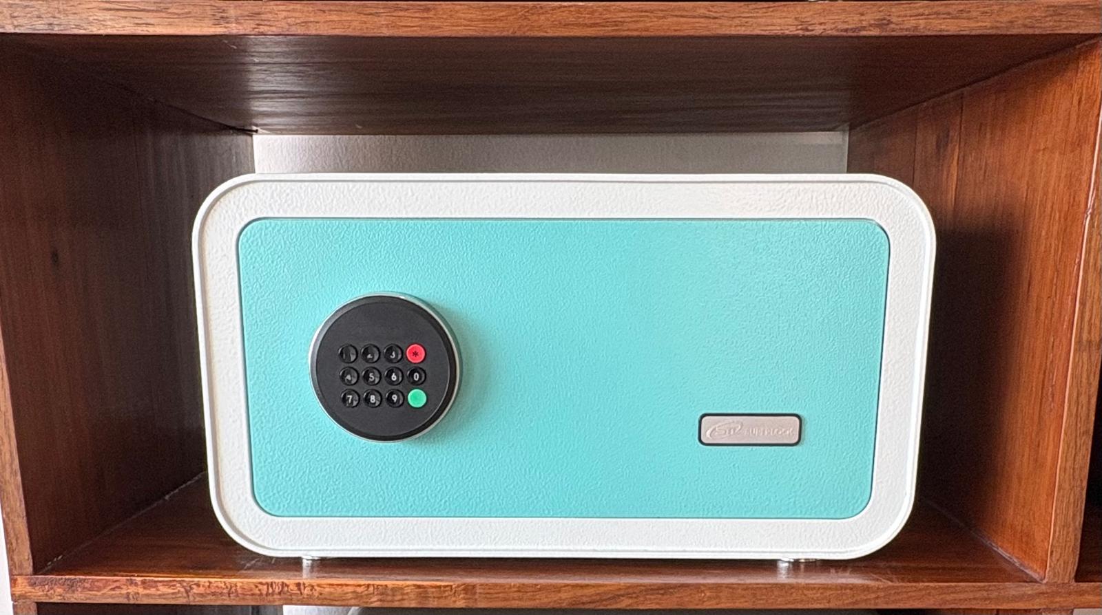 Commercial Grade Safe